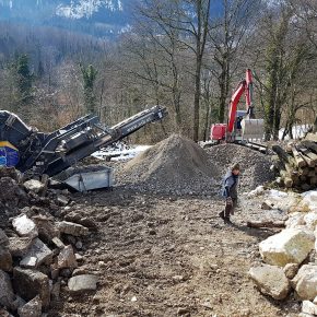 Pölzleitner Erdbau Aussicht auf Attersee Beton schreddern