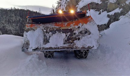 Winterräumung Schneeräumung poelzleitner.eu