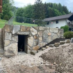 Steinmauer Erdbau Attersee Pölzleitner (3)